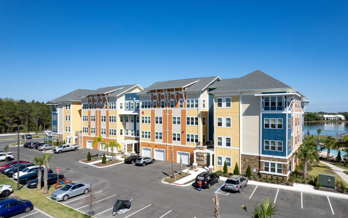 Photos and Video of The Oaks on the Lake Upscale 55+ Apartments in